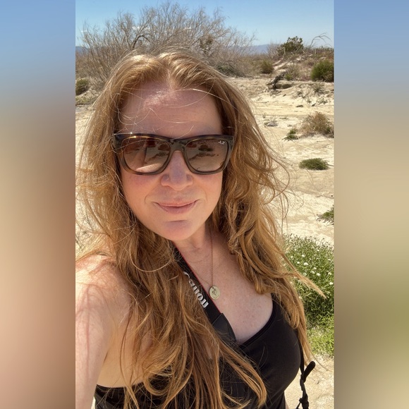 Meet your Posher, Erin - Picture 2 of 2